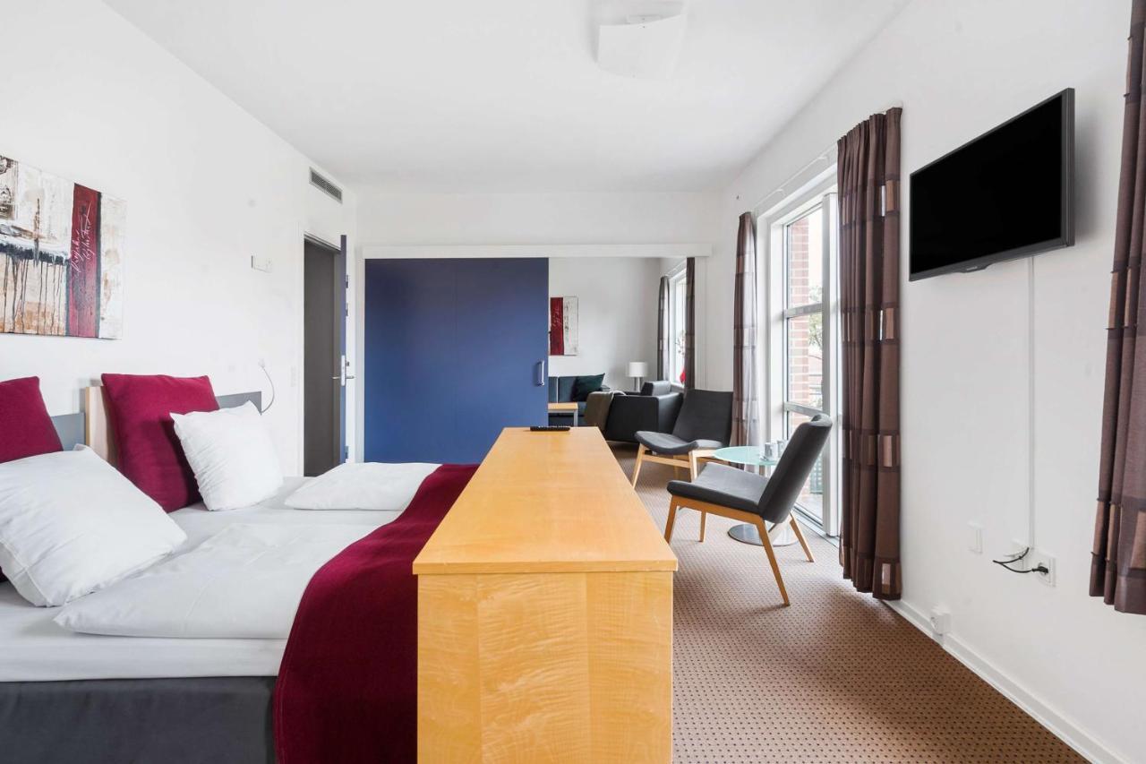 Best Western Hotel ฮิลเลอร์โวด ภายนอก รูปภาพ